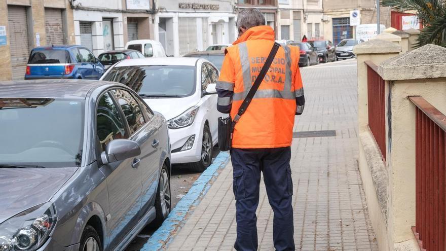 El equipo de gobierno de Elche pretende que aparcar en zona azul sea más caro que en un parking público