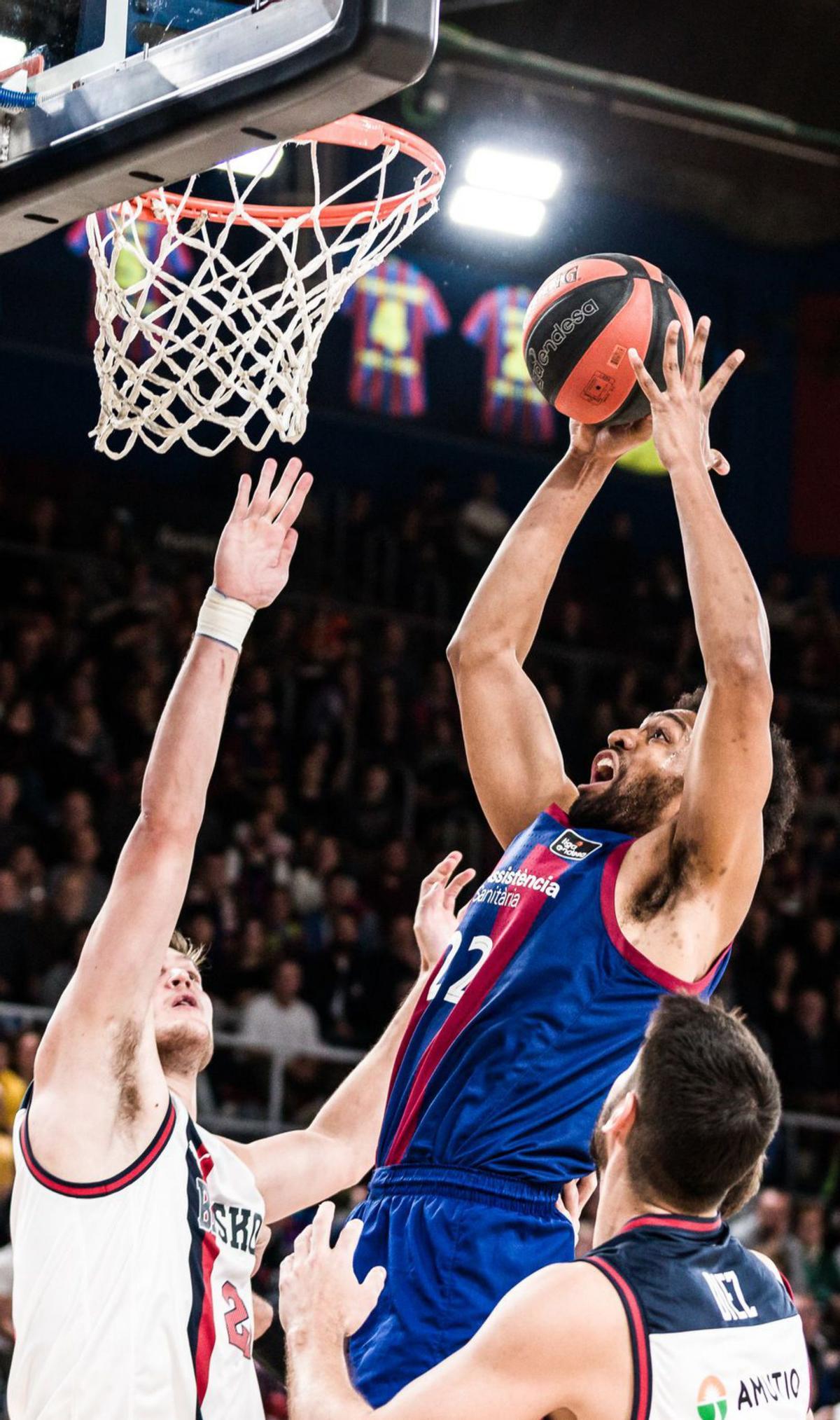 El Barça aconsegueix un triomf balsàmic davant el Baskonia