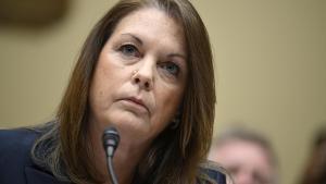 La directora del Servei Secret admet «errors», però rebutja dimitir