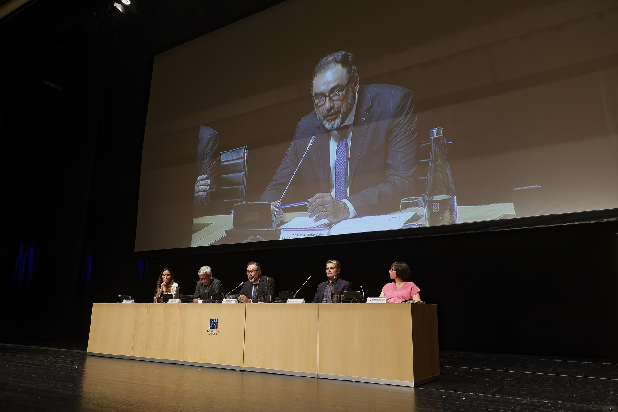 Las imágenes de las graduaciones de Enfermería y Medicina de la UJI