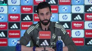 Arbeloa vuelve con el estamento arbitral: Hay muchas dudas. Son cosas que están ahí.