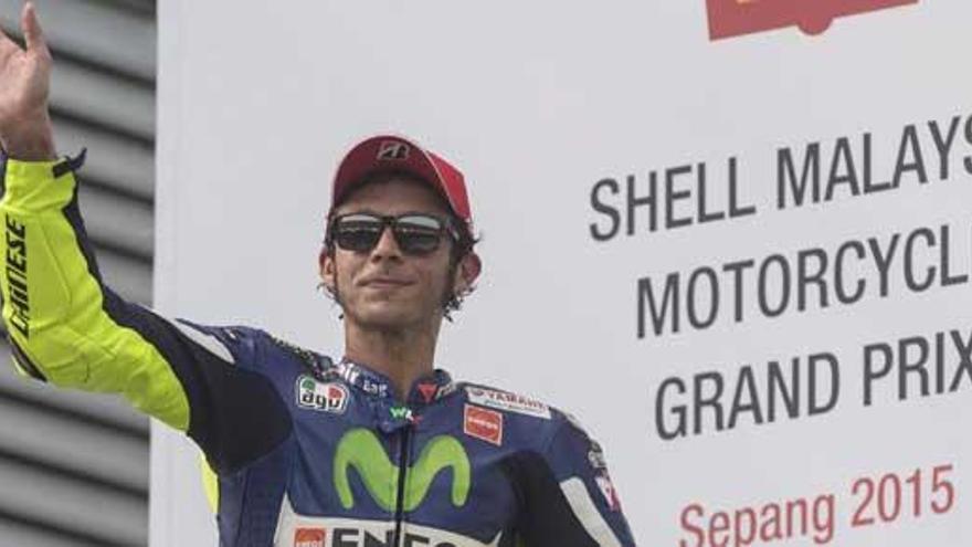 Valentino Rossi, en el podio de Malasia.