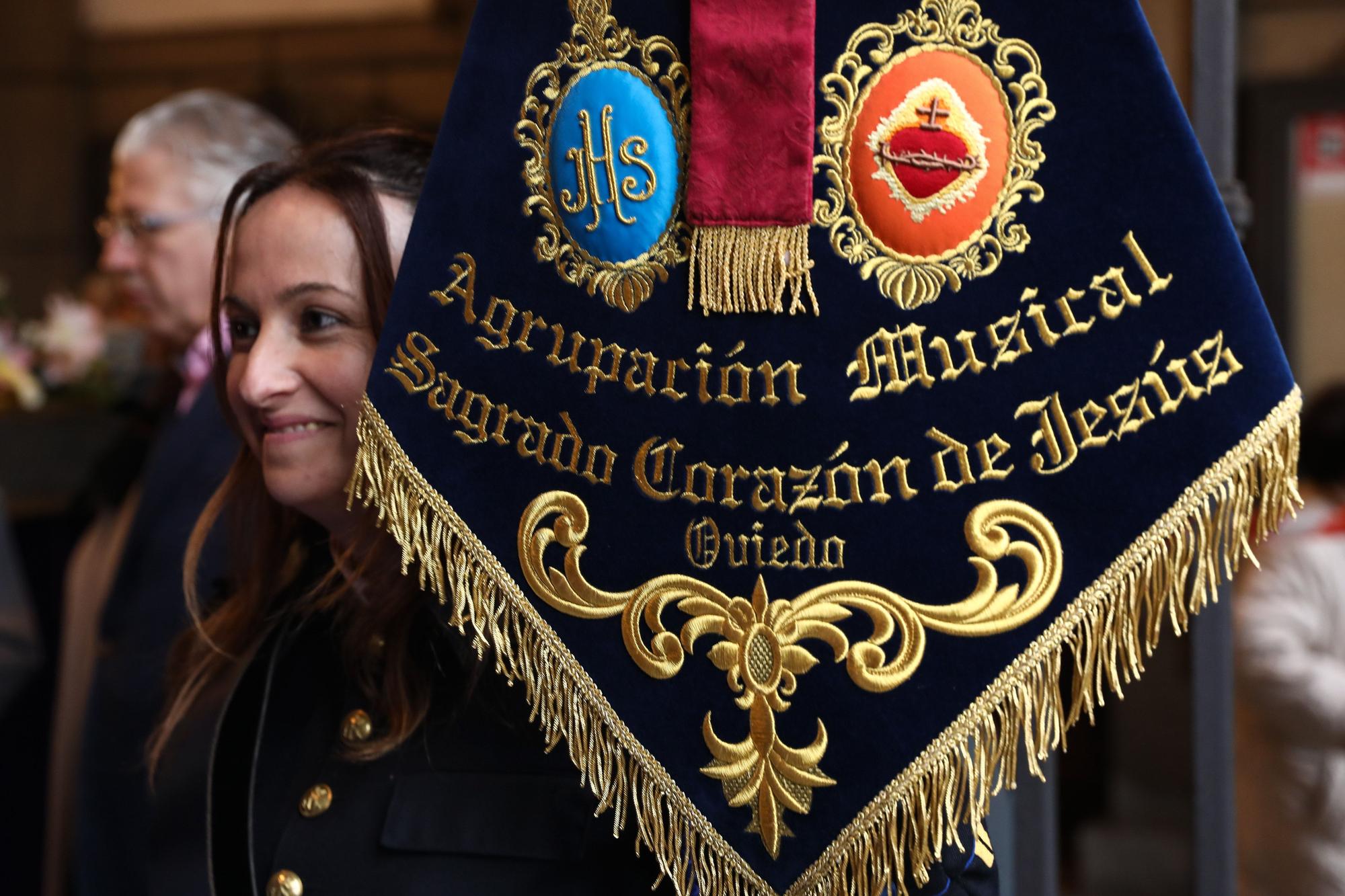 En imágenes: procesión del Miércoles Santo en Gijón