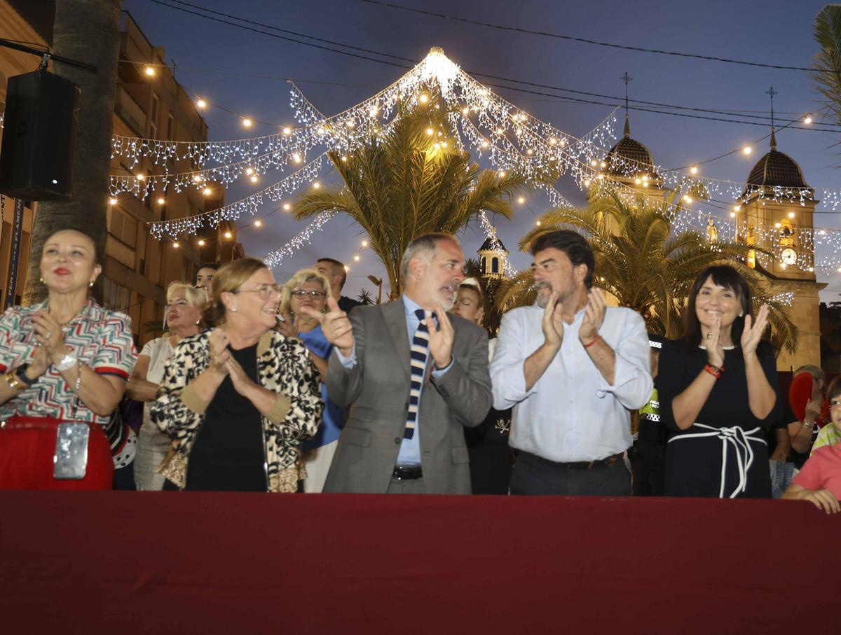 Por cien años más de carrozas en Sant Joan