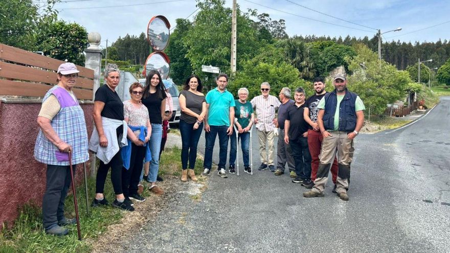 Veciños e BNG piden melloras na DP-0905