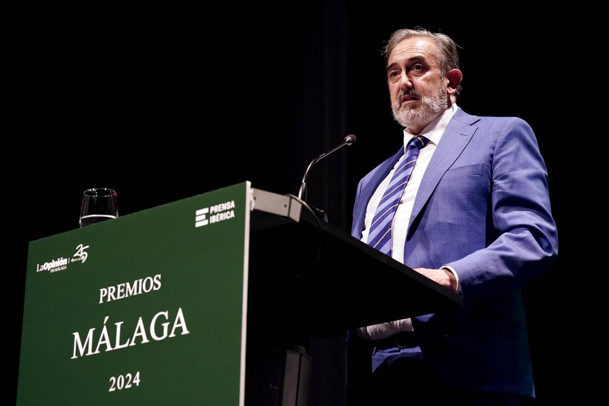 José Ramón Mendaza, director de La Opinión, en un momento de su intervención