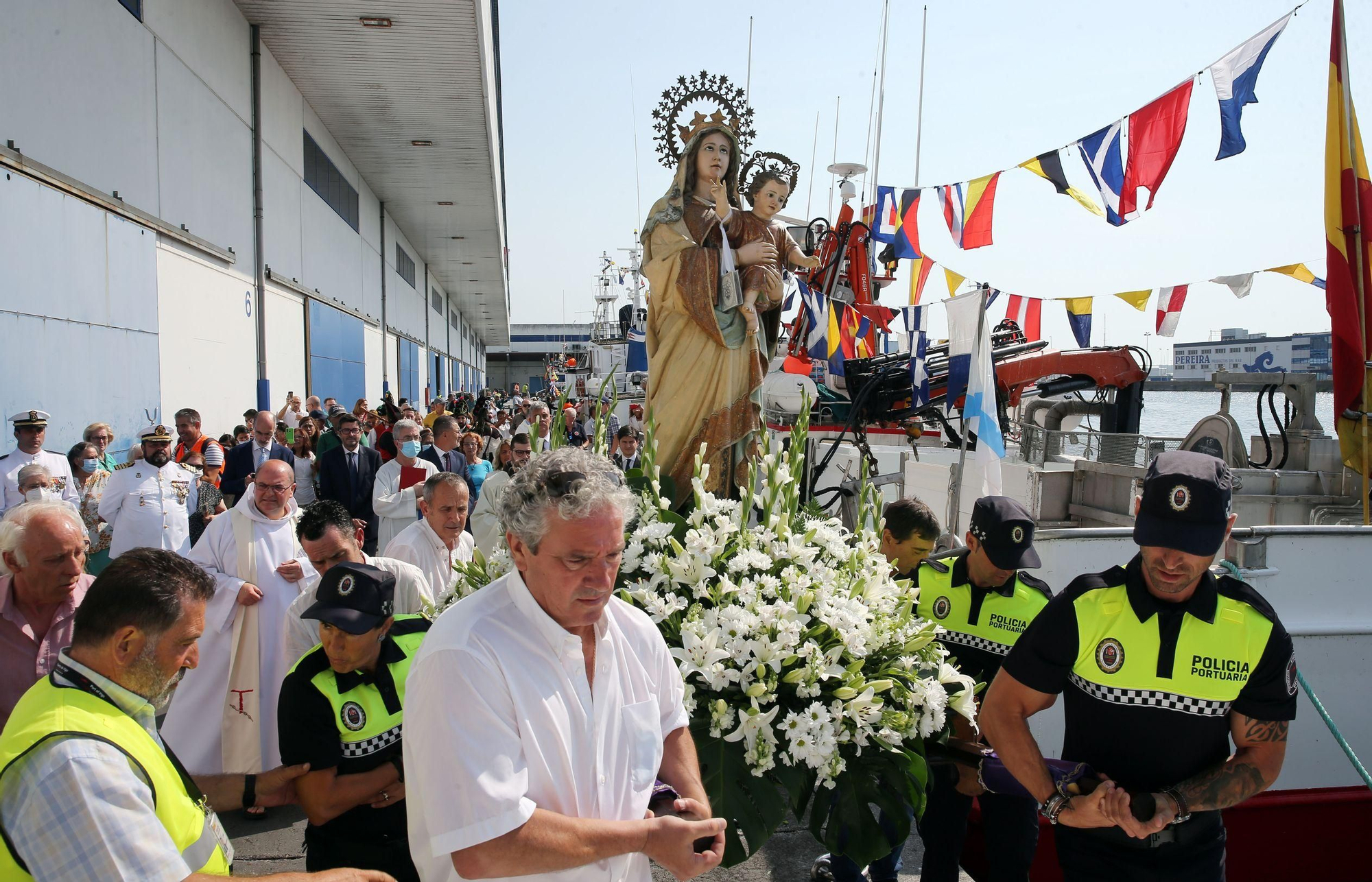 Las mejores imágenes de la procesión marítima de O Berbés