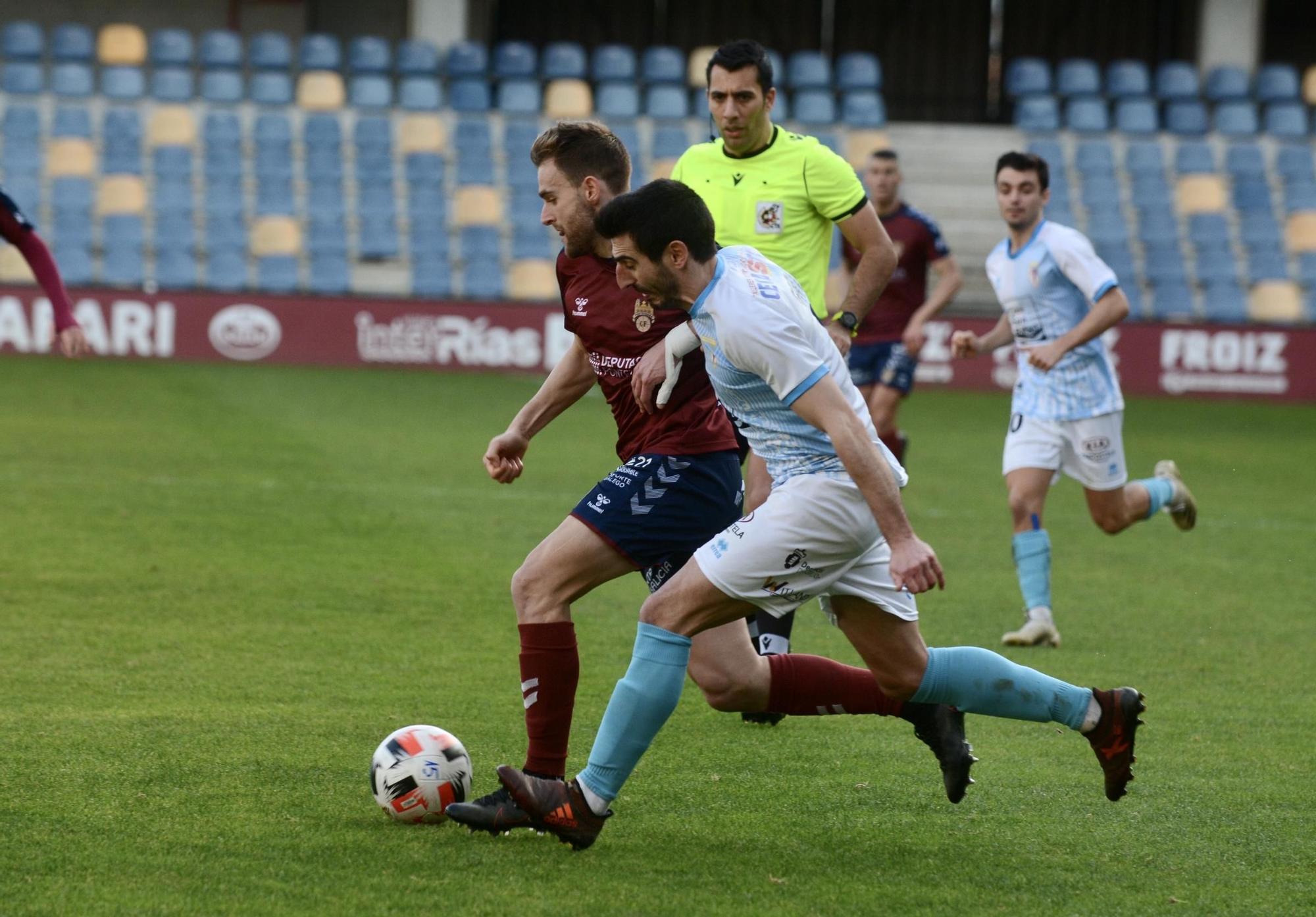 El Pontevedra CF se ahoga ante el Compostela