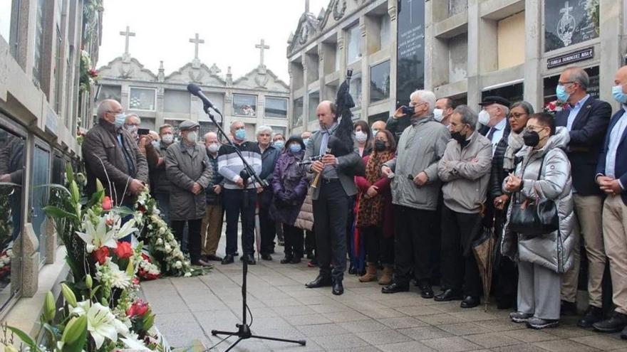 Homenaxe a Carlos Casares en Nigrán.   | // D.P.