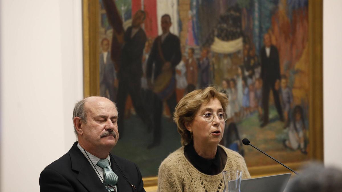 Ramón Alvargonzález y Lucía Peláez, durante la charla.