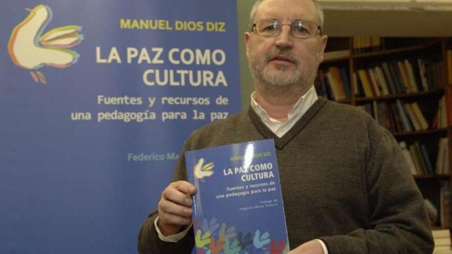 Manuel Dios &quot;El derecho a la educación prima sobre prohibir el velo&quot;