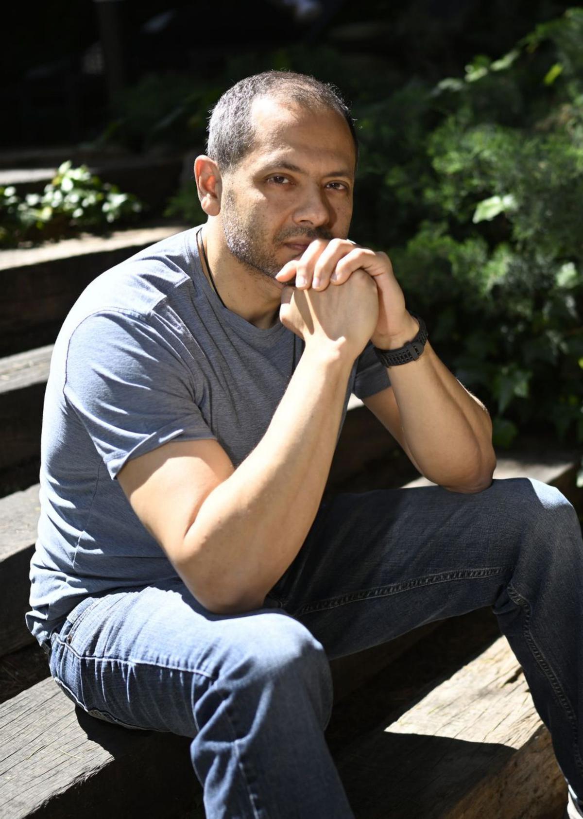 Omar El Akkad: "Res em farà creure que la matança de nens a Gaza és necessària" Omar El Akkad: "Res em farà creure que la matança de nens a Gaza és necessària"
