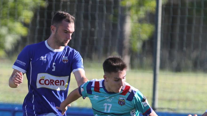 El Porriño impone su autoridad al Pontellas en el derbi de A Louriña