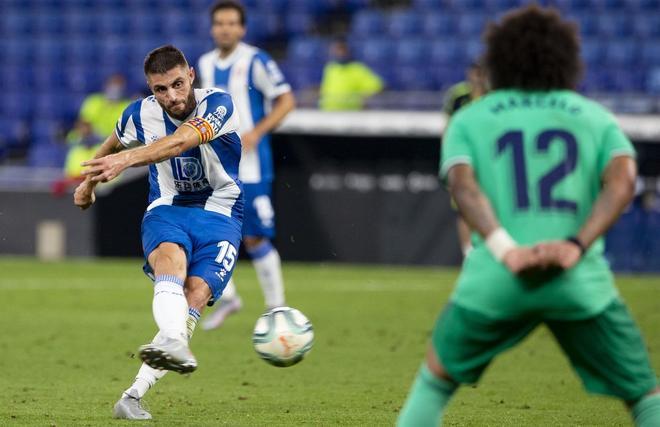 El Espanyol se hunde y el Madrid despega