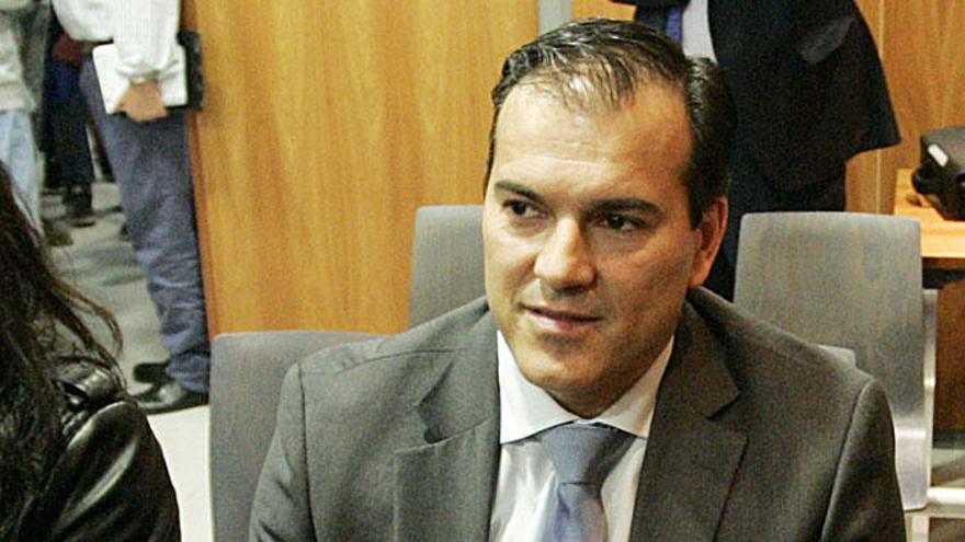 La juez da la razón a Vicente Casado, pero éste recurrirá La Opinión