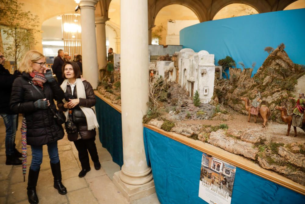 Inaugurado el belén monumental del BBVA en el claustro de Sant Antoniet