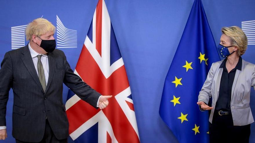 Von der Leyen y Johnson mantendrán una nueva conversación sobre el acuerdo del Brexit