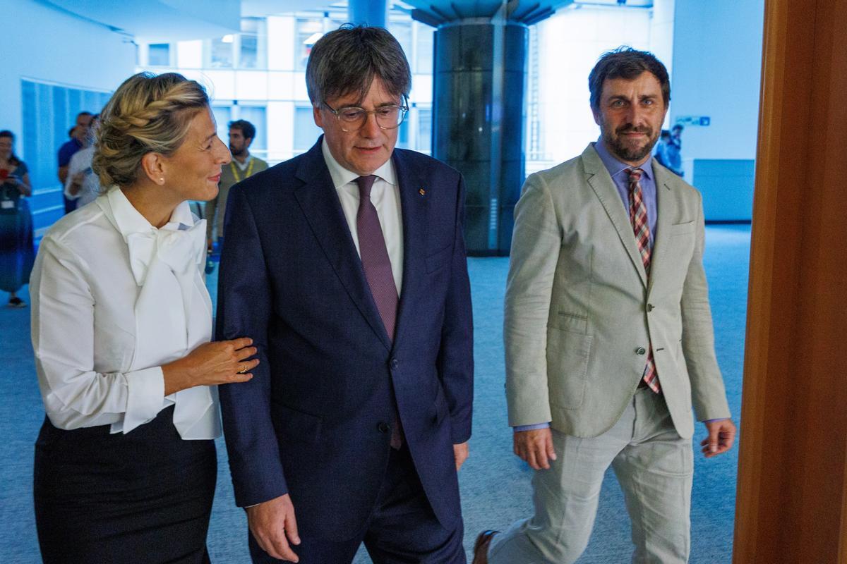 Carles Puigdemont y Yolanda Díaz se reúnen en el Parlamento Europeo