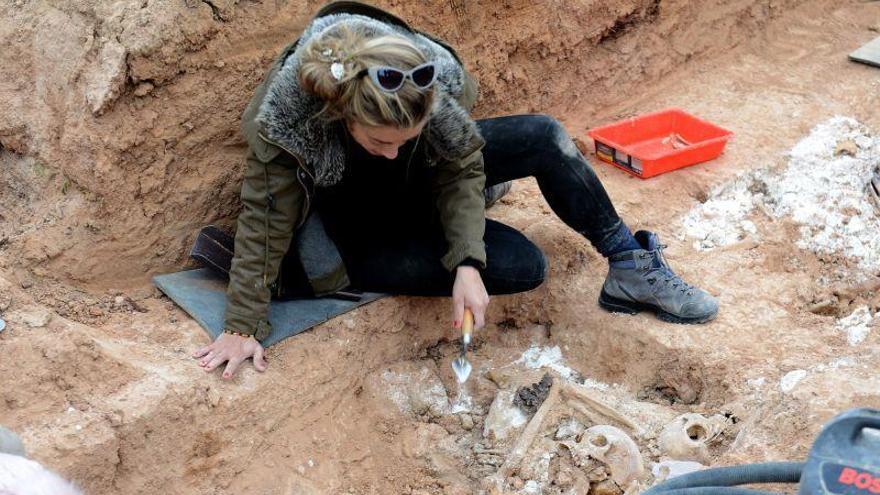 Hallada en Alcañiz una fosa con restos óseos de fusilados en la guerra civil