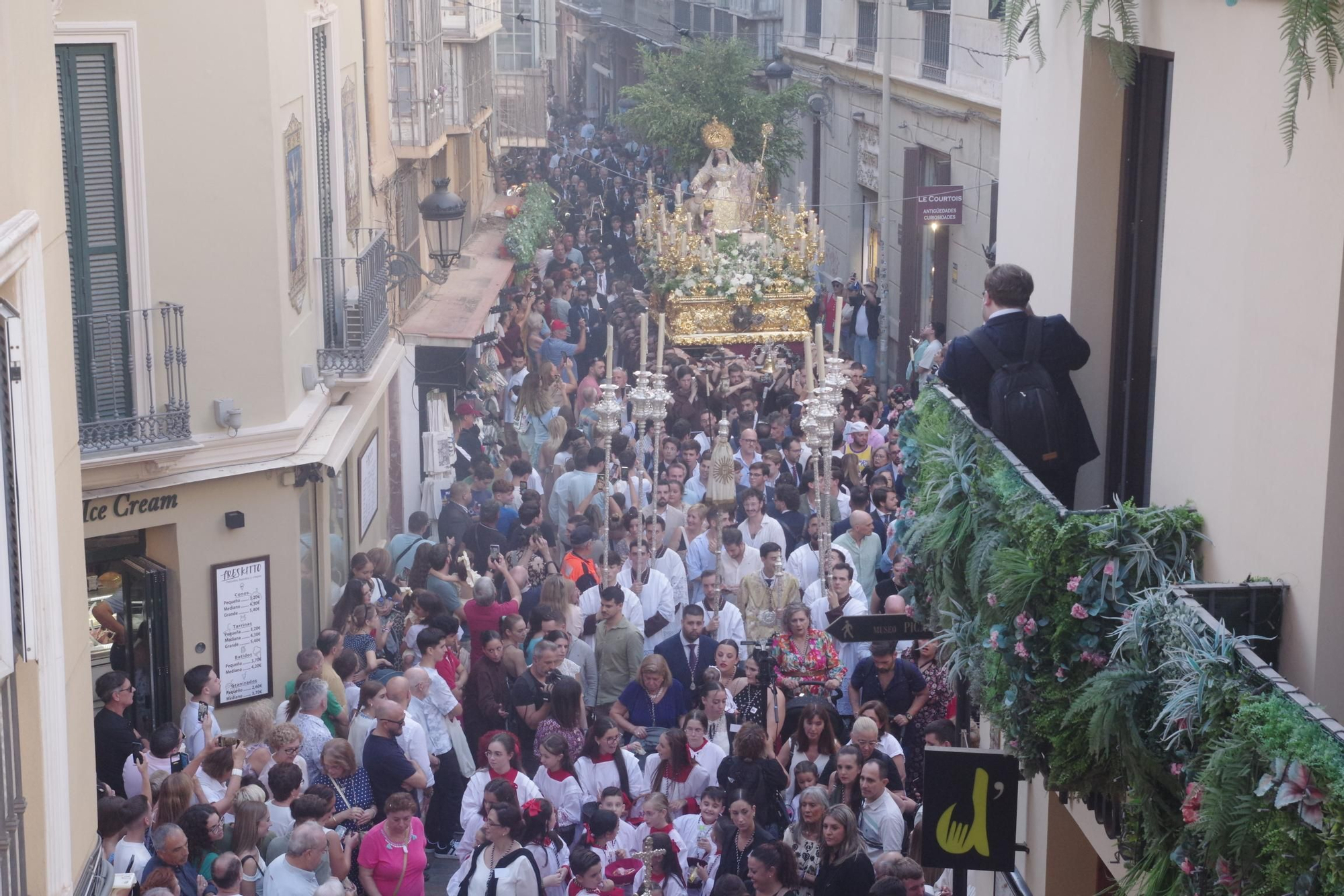 La procesión de la Divina Pastora por su Coronación Canónica, en imágenes