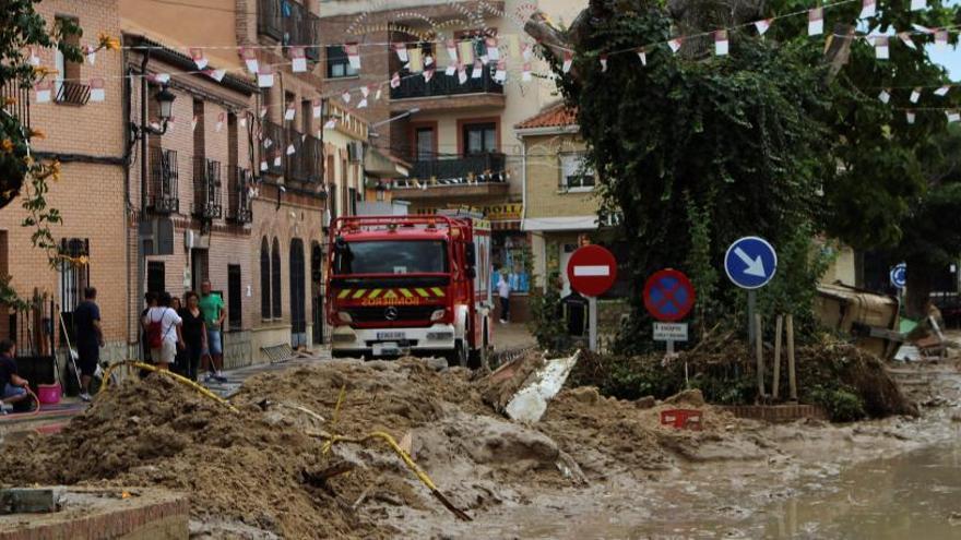 Así han quedado las calles de Cebolla tras la riada.