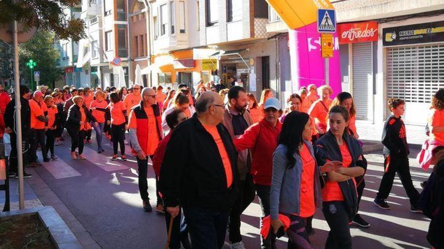 Almassora bate su récord al recaudar 10.300 euros en la II Marcha Contra el Cáncer