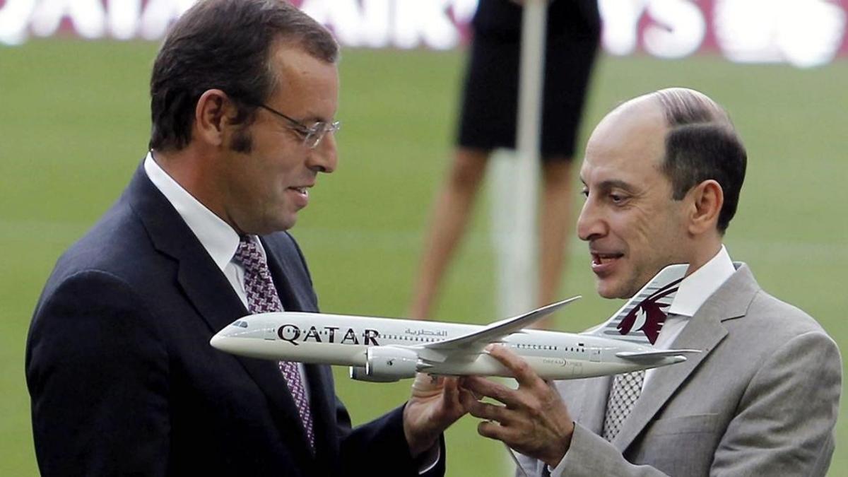 Sandro Rosell y el consejero delegado de Qatar Airways Akbar Al Albaker.