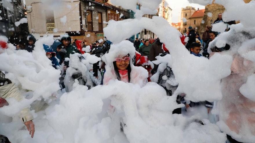 EN DIRECTO: Sigue el XXXVI Descenso de Galiana, emblema del Antroxu de Avilés