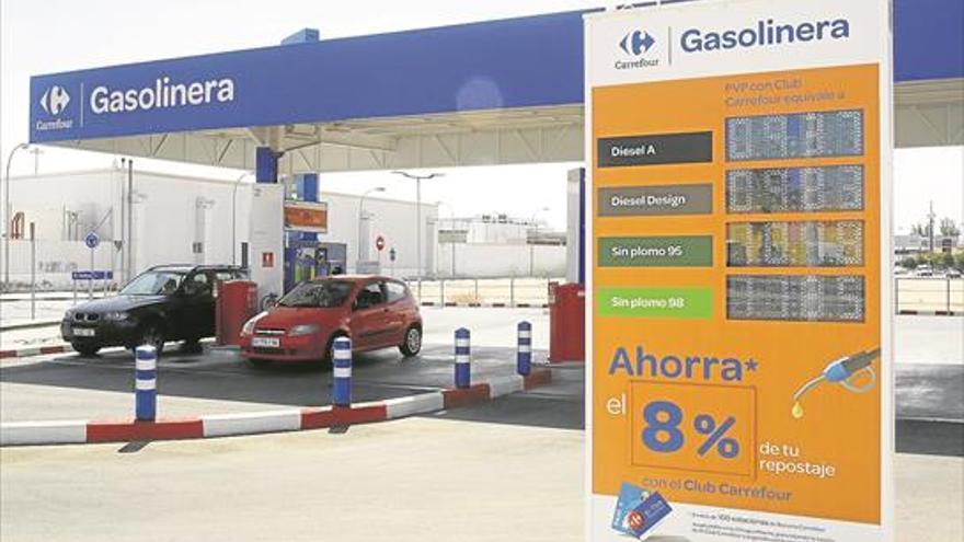 La gasolina cuesta este agosto un 11,6% menos que el año pasado