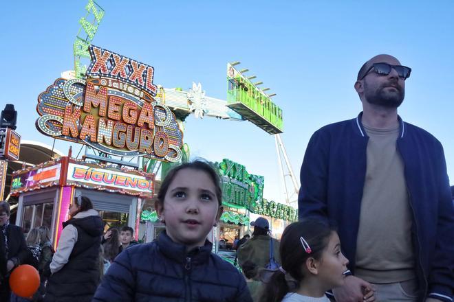 Búscate en la galería de la feria de atracciones de la Magdalena