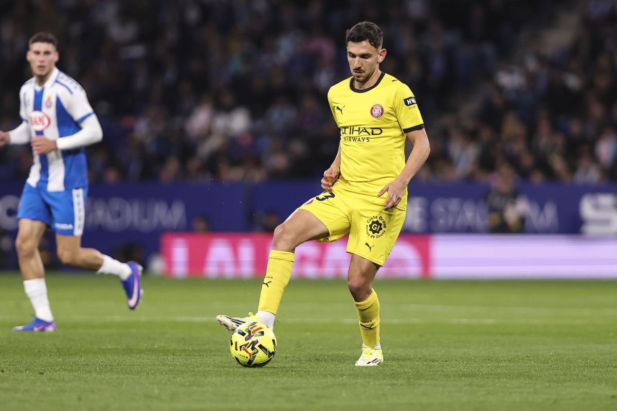Ivan Martin of Girona FC in action during the Spanish league, LaLiga EA Sports, football match played between RCD Espanyol and Girona FC at RCDE Stadium on January 16, 2026 in Cornella, Barcelona, Spain. AFP7 16/01/2026 ONLY FOR USE IN SPAIN. Javier Borrego / AFP7 / Europa Press;2026;SPORT;ZSPORT;SOCCER;ZSOCCER;RCD Espanyol v Girona FC - LaLiga EA Sports;