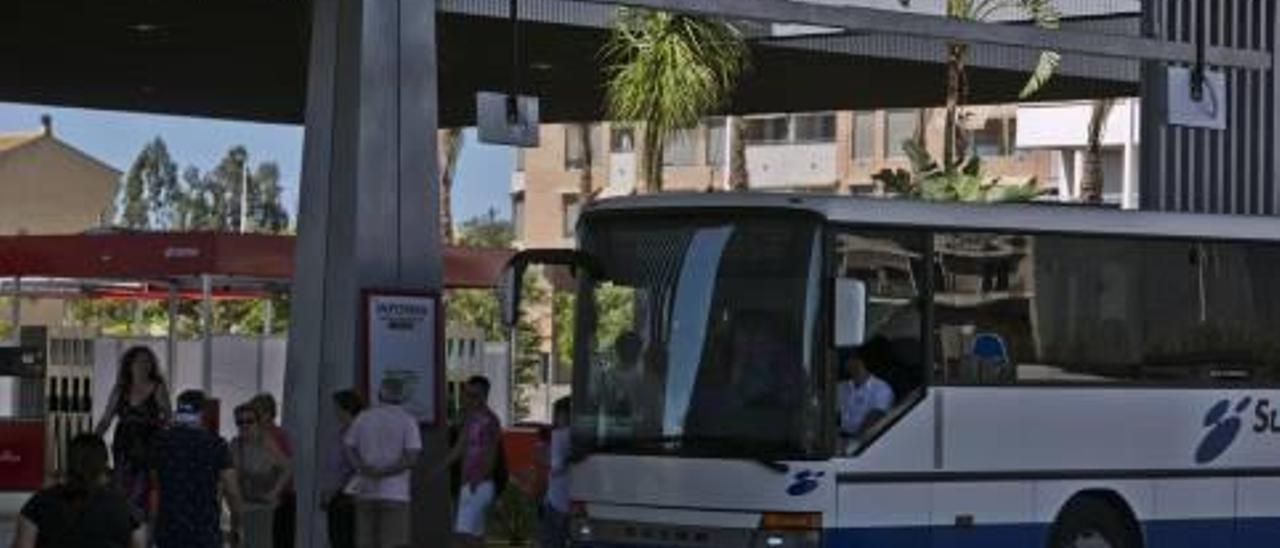 Apertura provisional de la estación de autobuses a falta de un control acústico