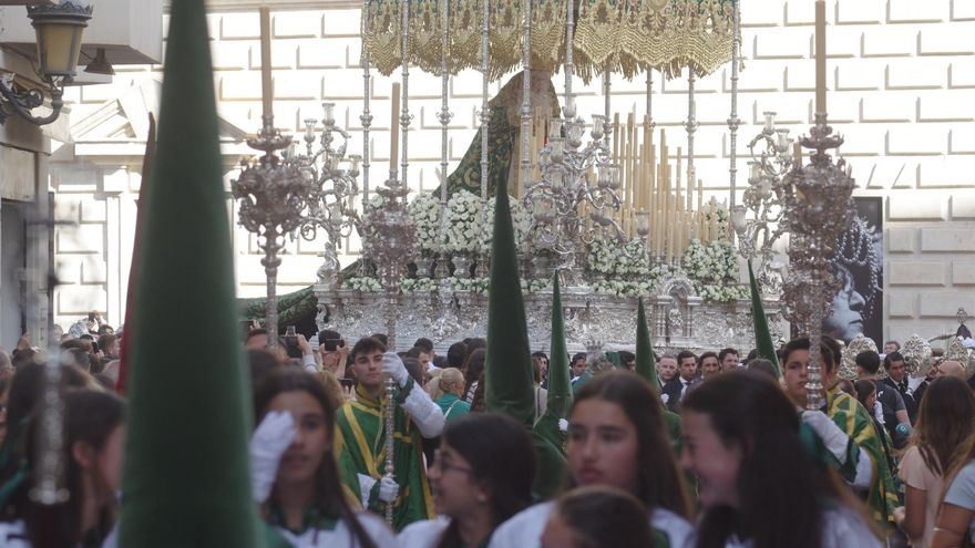 Gracia y Esperanza culmina este sábado el ciclo de extraordinarias de 2024: así será la procesión