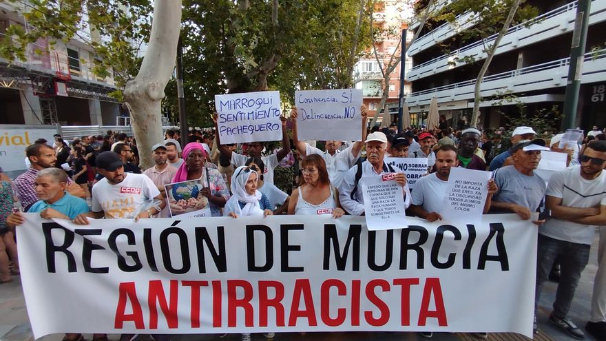 Murcia se une contra el racismo tras lo sucedido en Torre Pacheco: "Fuera racistas de nuestras calles e instituciones"