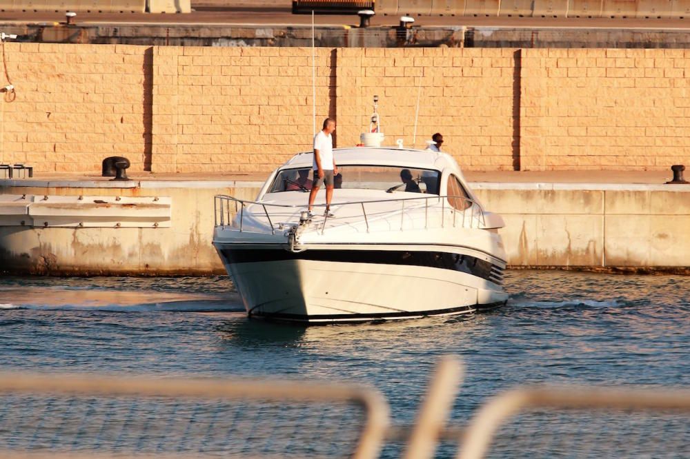 El Rey Felipe VI sale a navegar con sus sobrinos