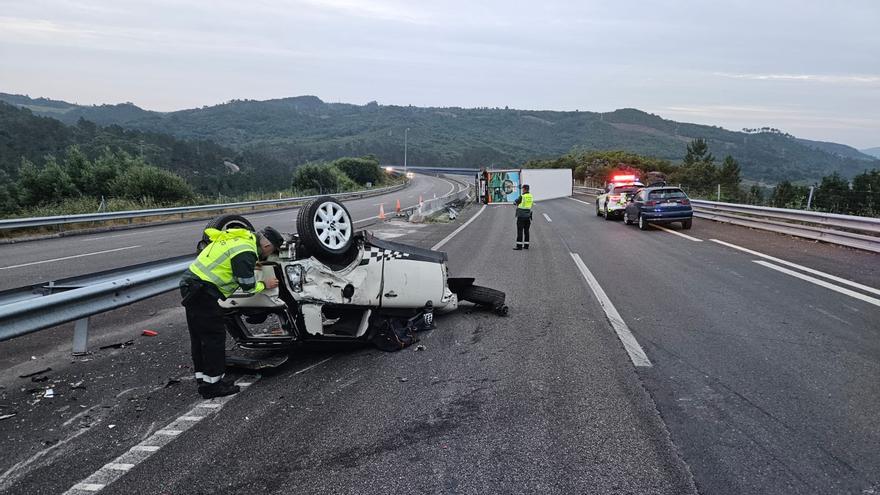 Un herido grave y otro leve en un siniestro que mantuvo casi 8 horas cortada la autovía AG-53