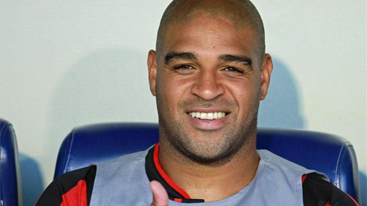 Adriano volverá a jugar al fútbol tras dejar el Atlético Paranaense en abril