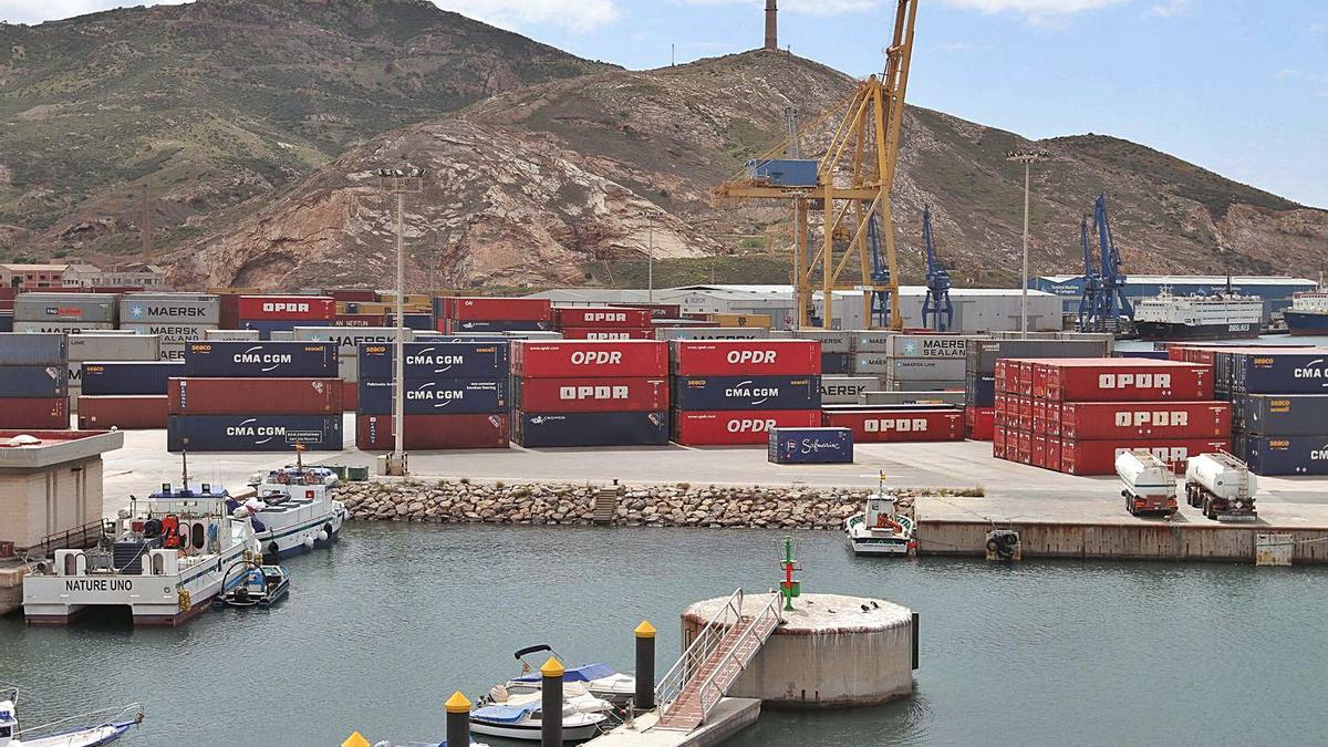 Instalaciones de la terminal de contenedores de Cartagena. | F.G.