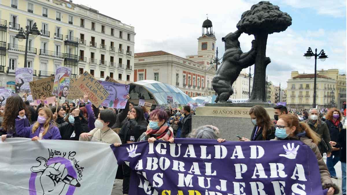 Manifestación estudiantil feminista con motivo del 8-M en la Puerta del Sol de Madrid.