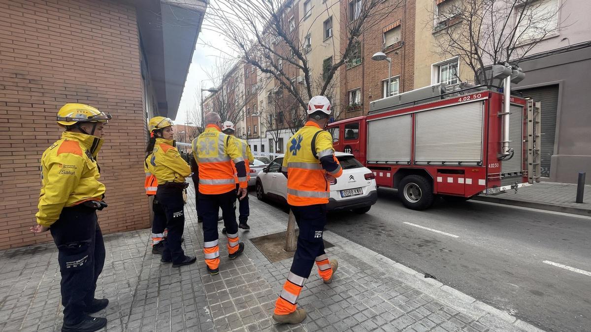 Un edificio de cinco plantas se derrumba en Badalona