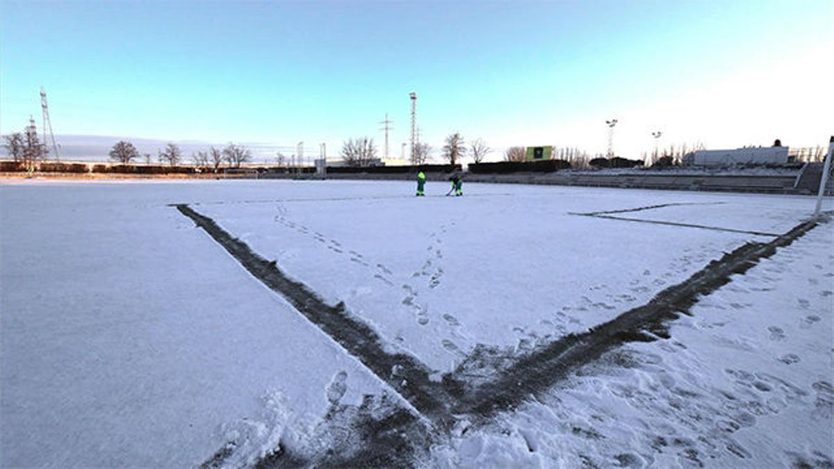 Las Pistas del Helmántico, cubiertas por la nieve a un día de recibir al Real Madrid