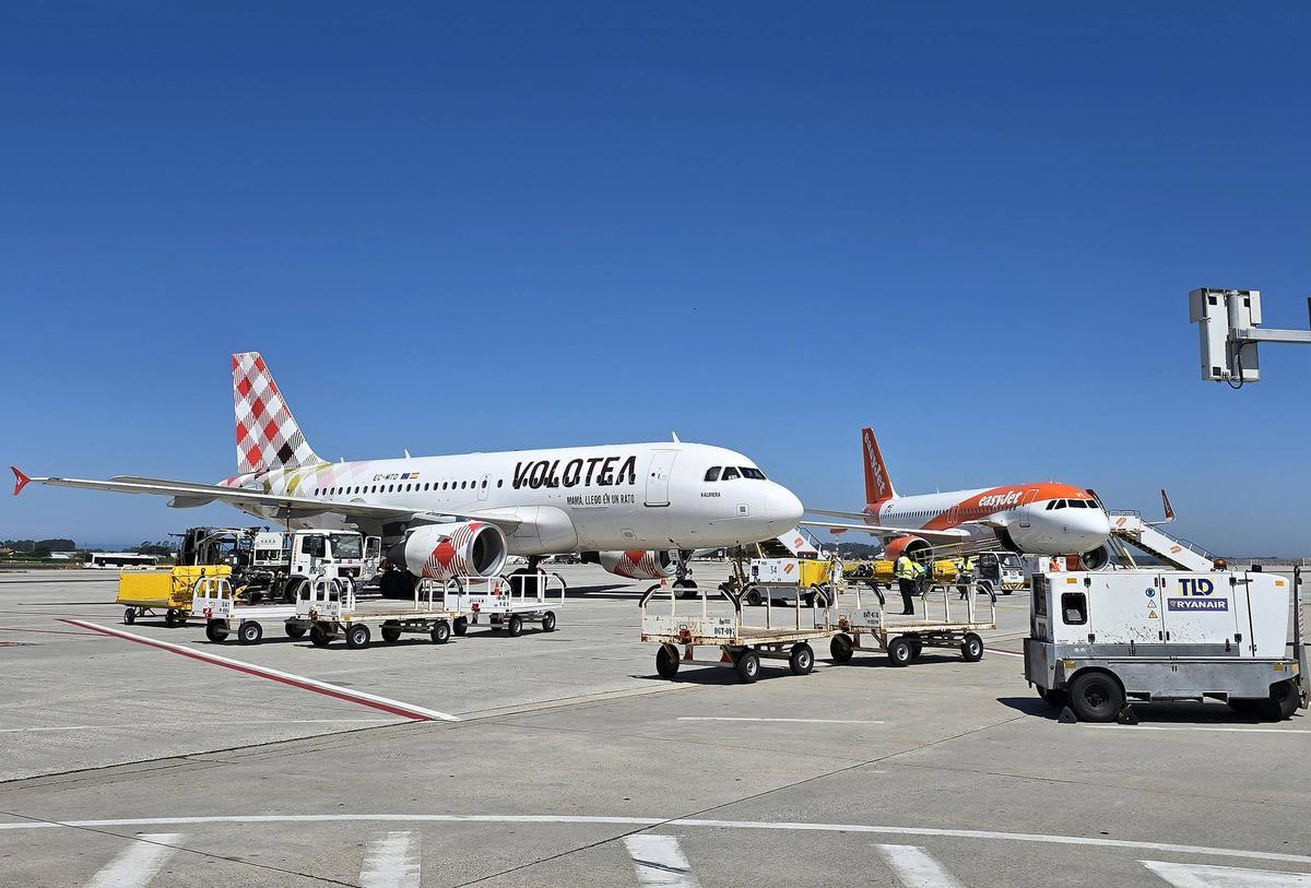 Un avión de Volotea en el aeropuerto de Oporto en una imagen de archivo