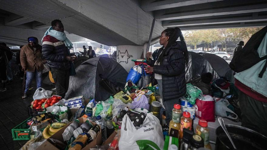 Badalona reubicará a los desalojados del B9 en un refugio temporal