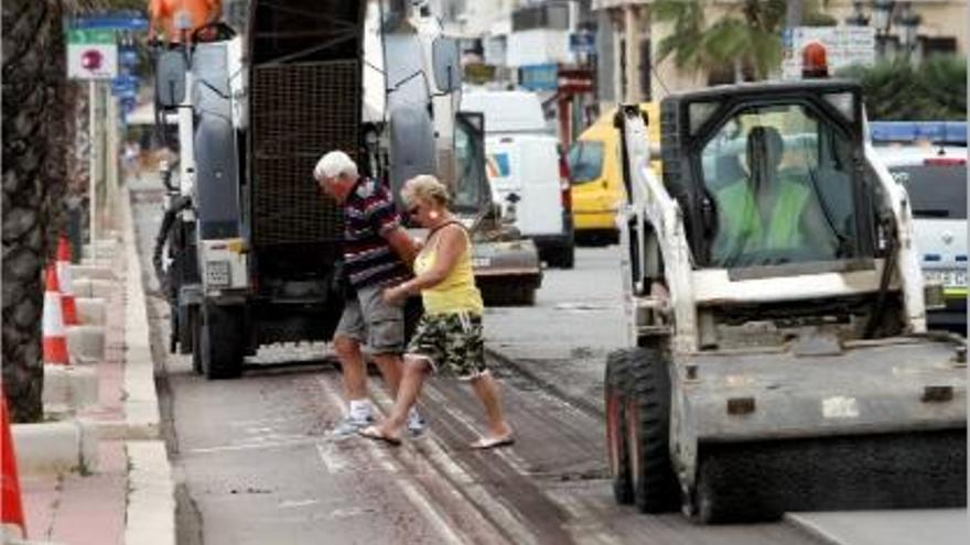 Lloret de Mar Comencen les obres del passeig aixecant el carril esport