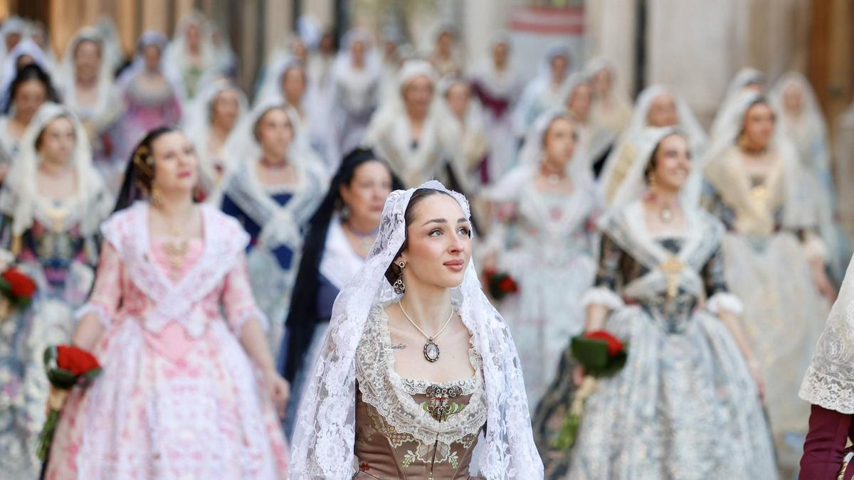 El número de falleros y falleras no para de crecer