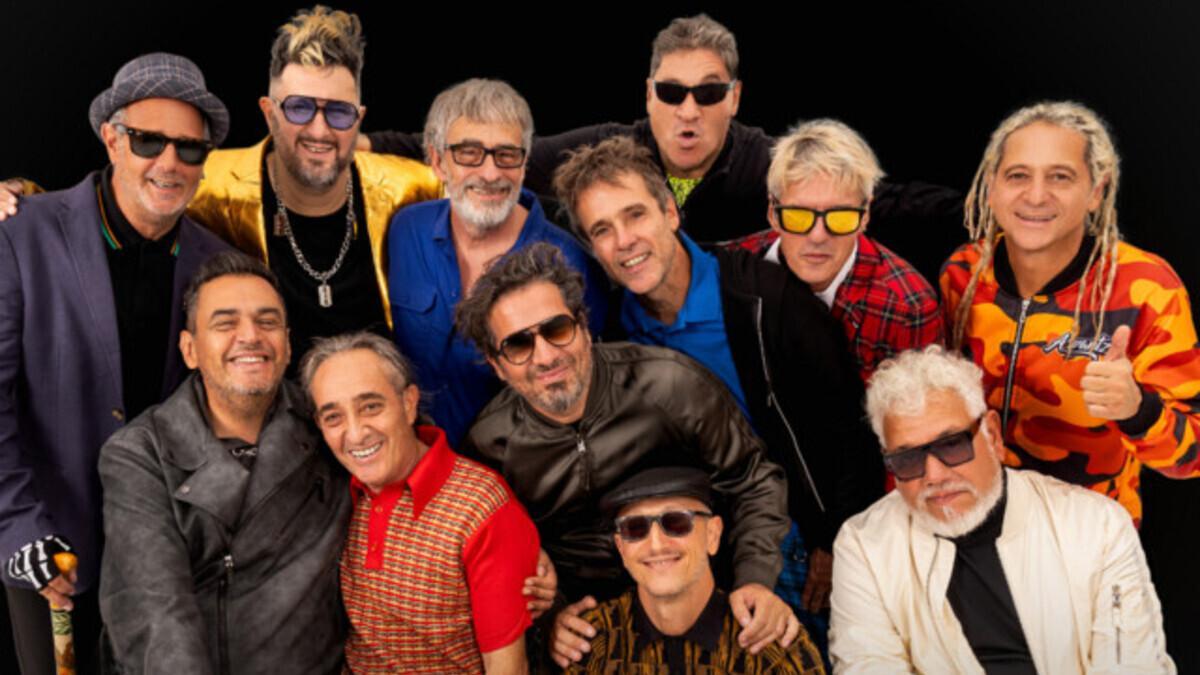 Los integrantes de Los Auténticos Decadentes actúan hoy en Capitol