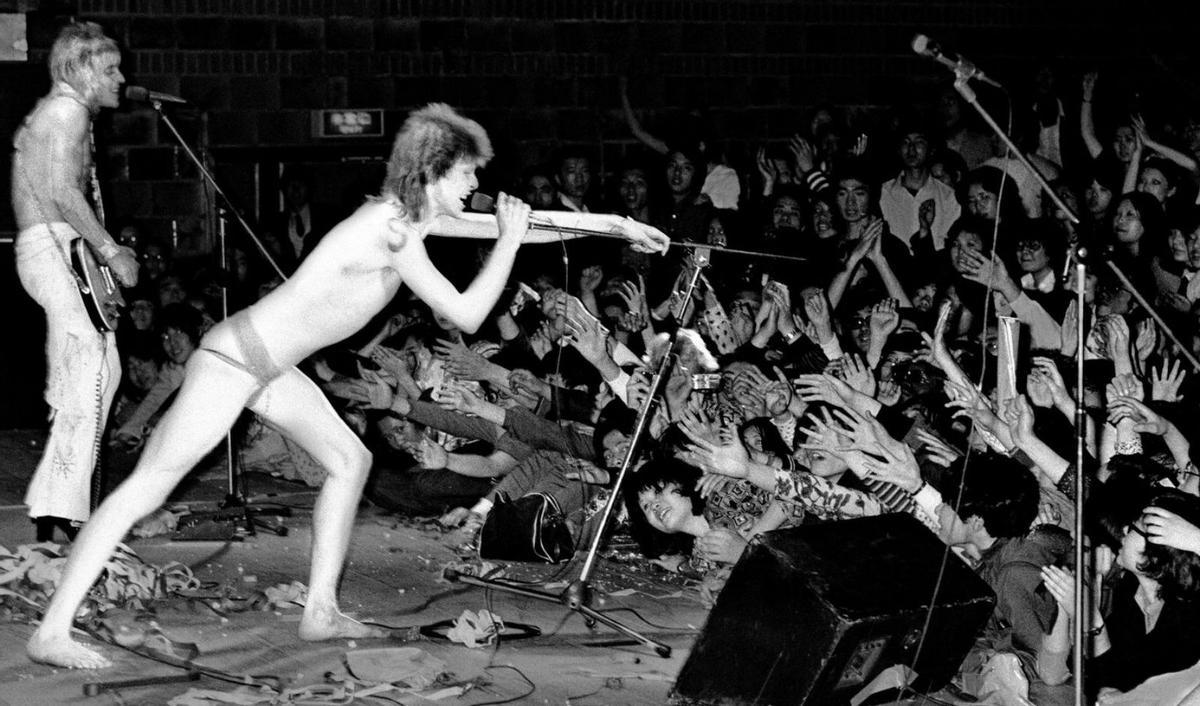 Sukita, el fotògraf que va mirar dins l’ànima de Bowie Sukita, el fotògraf que va mirar dins l’ànima de Bowie