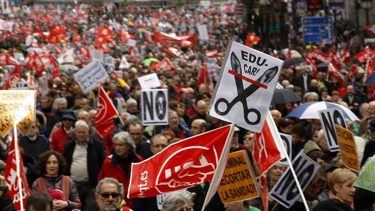 Manifestación contra la reforma laboral y los recortes, en Madrid