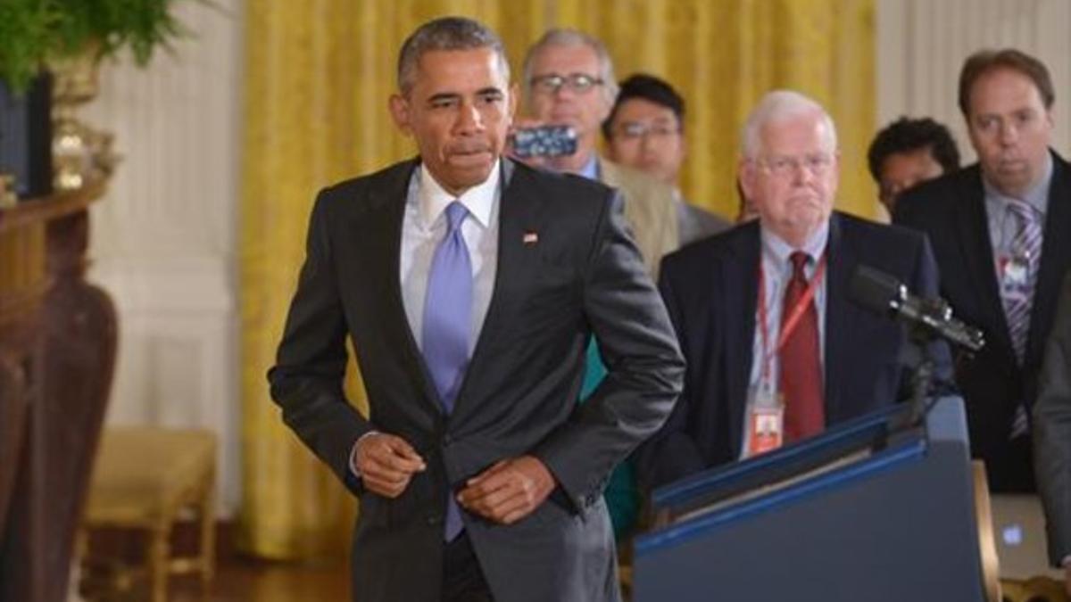 Obama se dispone a iniciar su rueda de prensa sobre el pacto nuclear con Irán en la Casa Blanca, en Washington, este miércoles.