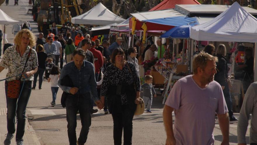 Miles de visitantes a la Fira de Santa Eugènia